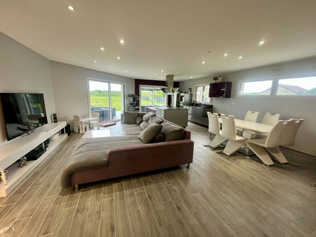 Maison Contemporaine VIREY LE GRAND (71530) BOUCA ET FICHOT TRANSACTIONS